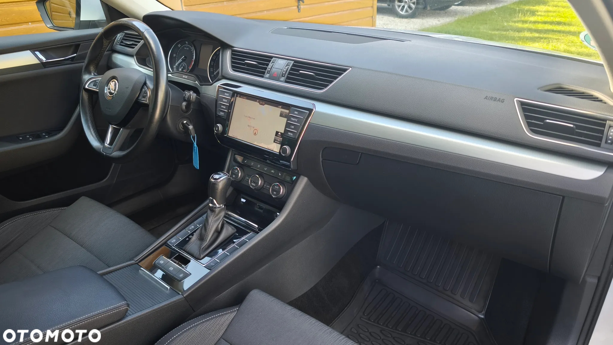 Skoda Superb 2.0 TDI 4x4 DSG Ambition - 31