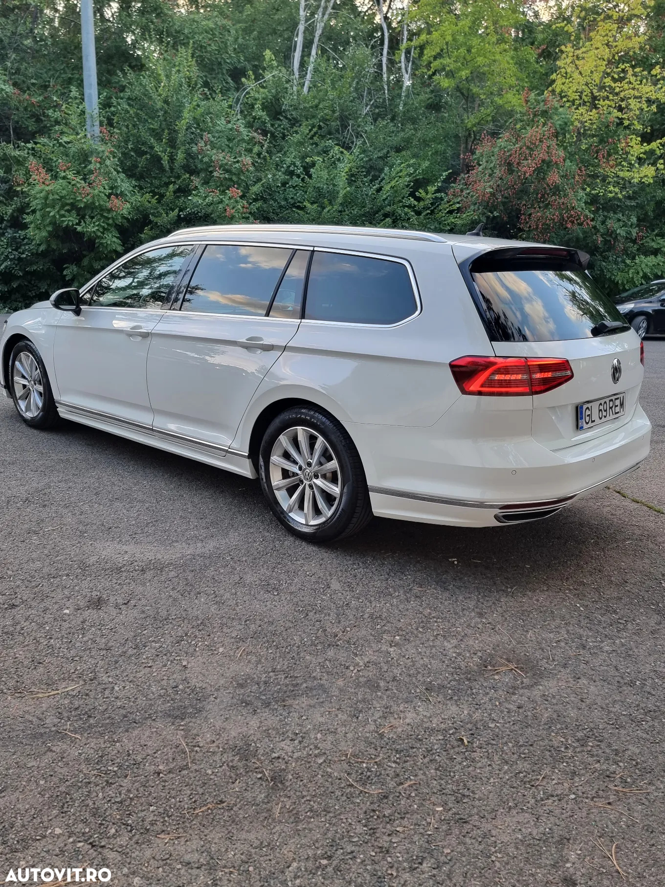 Volkswagen Passat Variant 2.0 TDI R Executive - 6