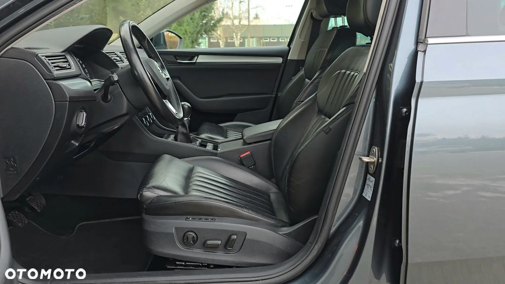 Skoda Superb 1.6 TDI Style - 17