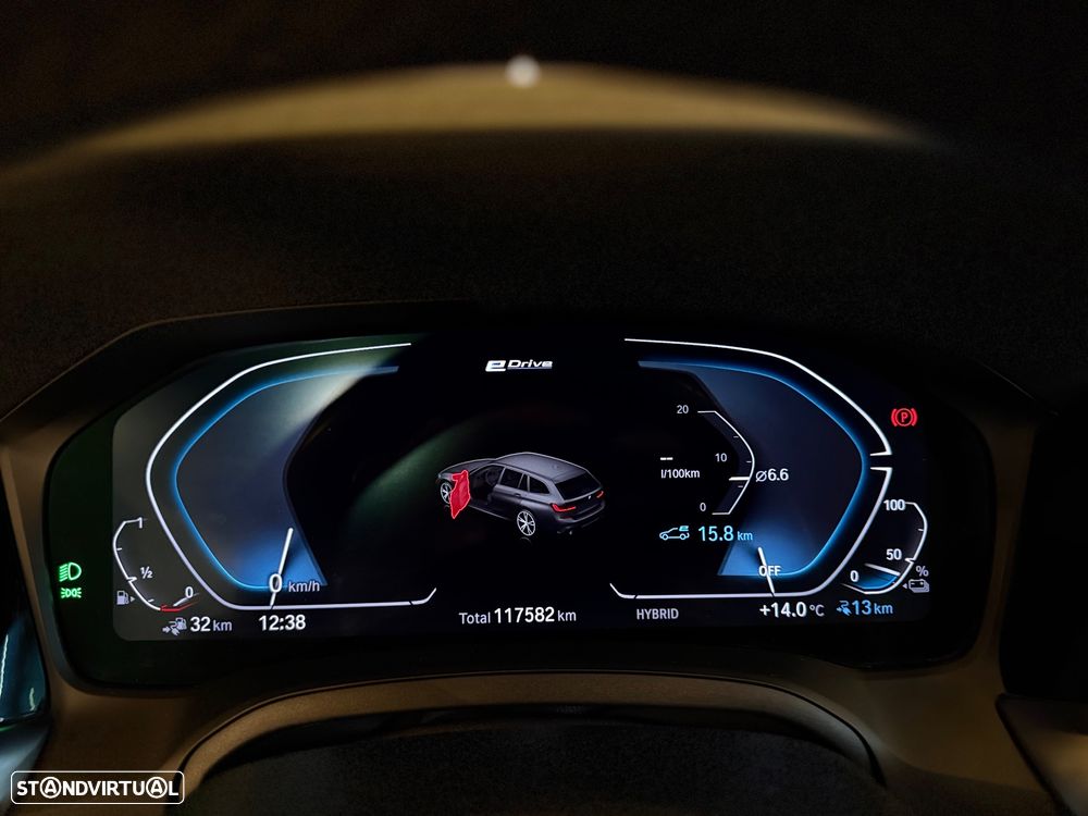 BMW 330 e Touring Aut. M Sport - 26