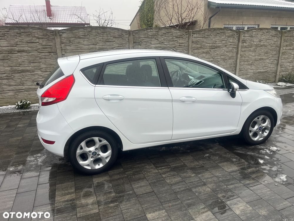 Ford Fiesta 1.25 Champions Edition - 8