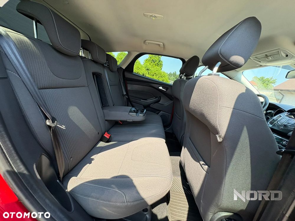 Ford Focus 1.0 EcoBoost Titanium - 11