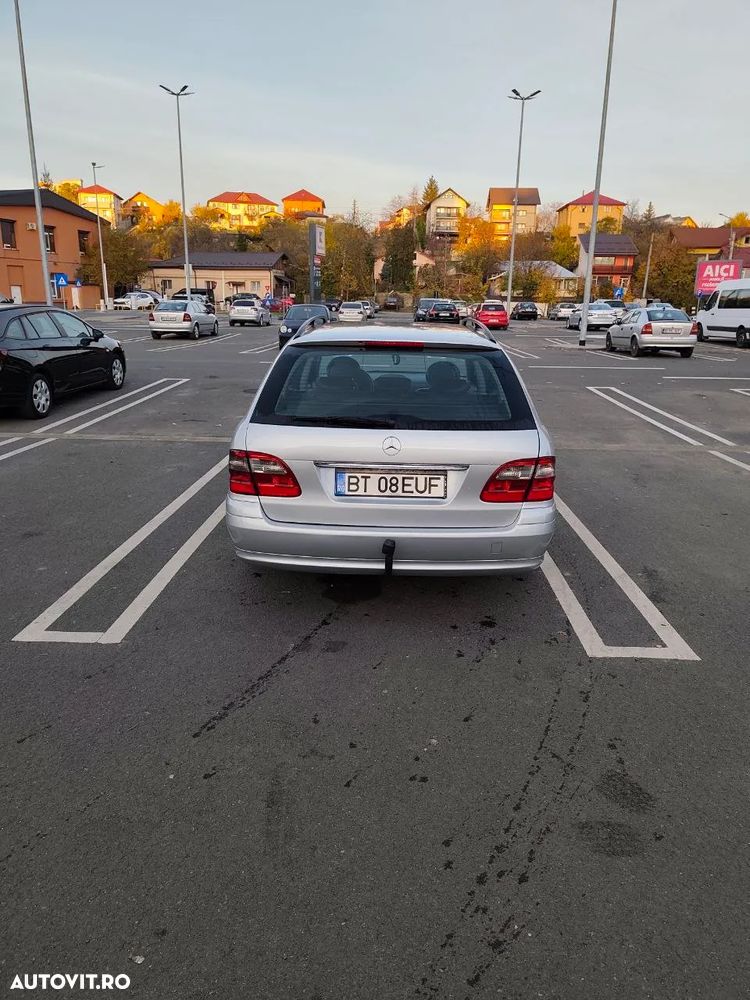 Mercedes-Benz E 220 T CDI Classic - 5
