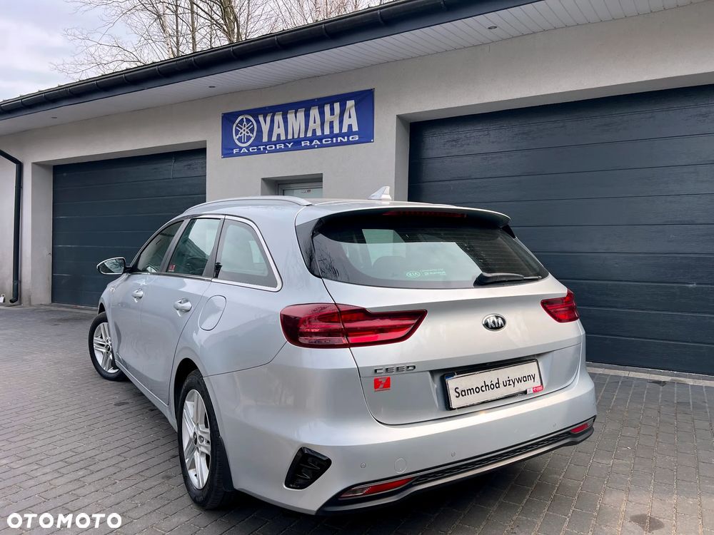 Kia Ceed 1.6 CRDi SCR M - 13