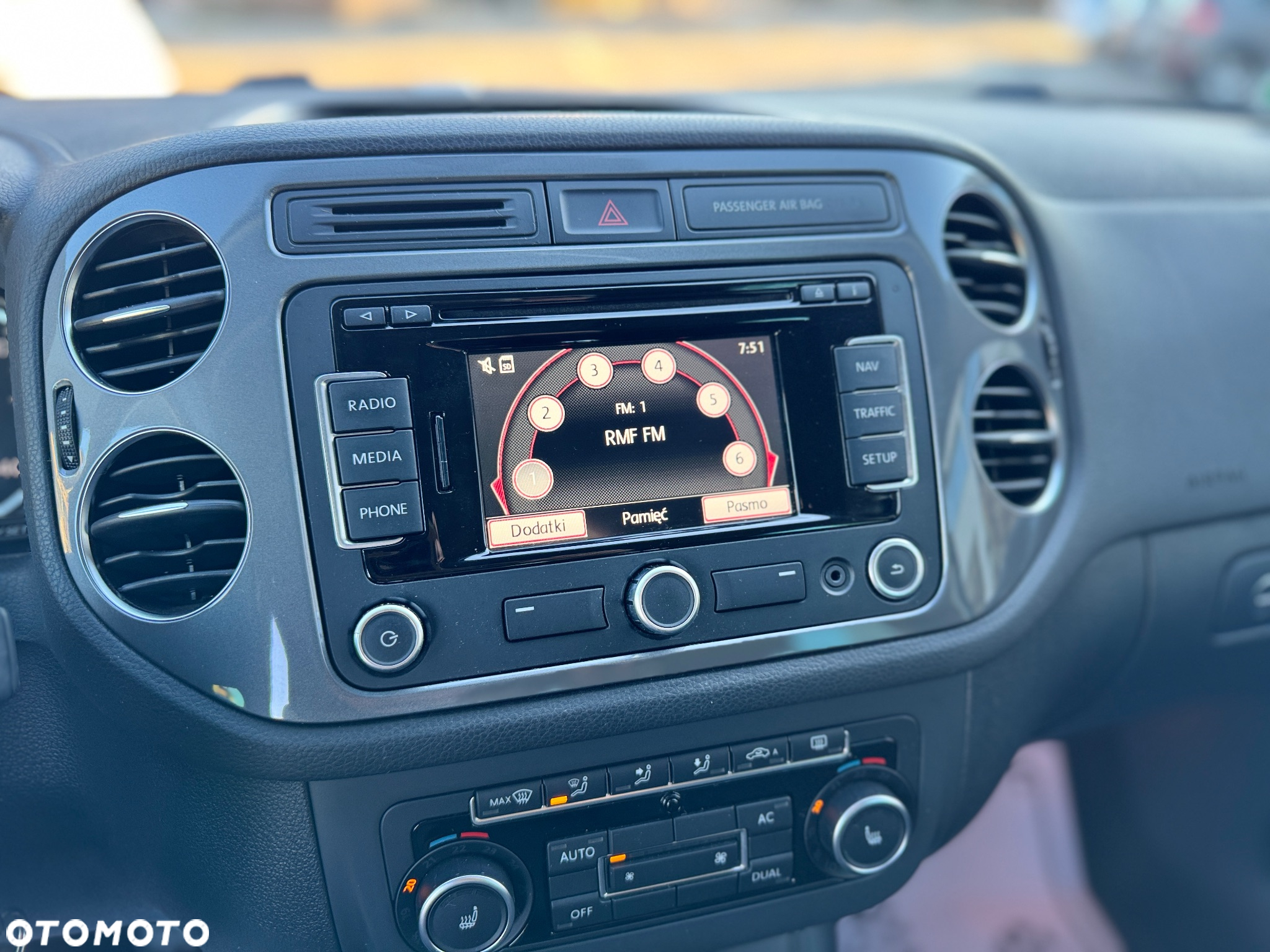 Volkswagen Tiguan - 20