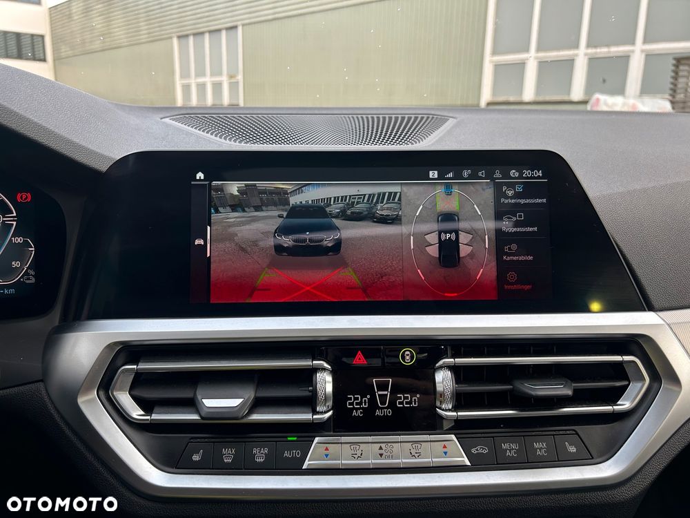BMW Seria 3 330e xDrive M Sport sport - 13