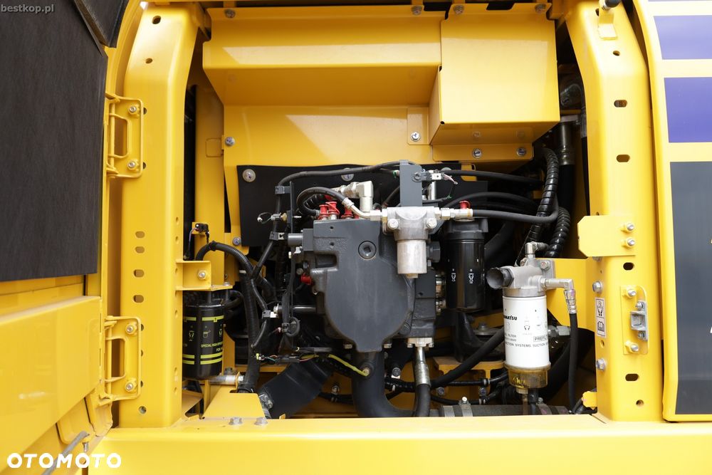 Komatsu PC210LC-11 - 31