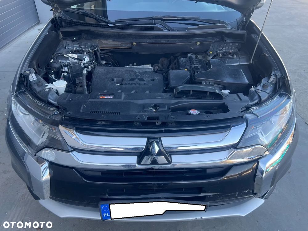 Mitsubishi Outlander 2.0 Intense 4WD CVT - 9