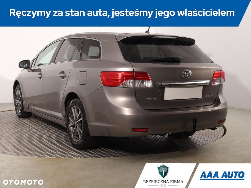 Toyota Avensis - 6