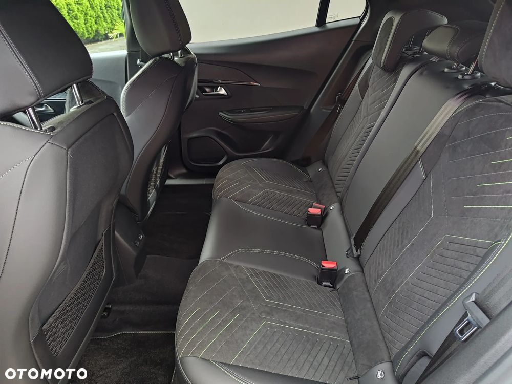 Peugeot 2008 1.2 PureTech GT S&S EAT8 - 22