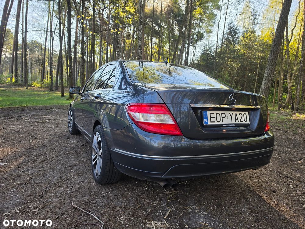 Mercedes-Benz Klasa C 180 Kompressor BlueEFFICIENCY - 8