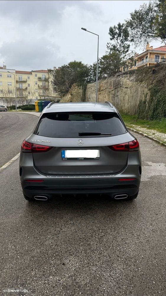 Mercedes-Benz GLA 250 e AMG Line - 3