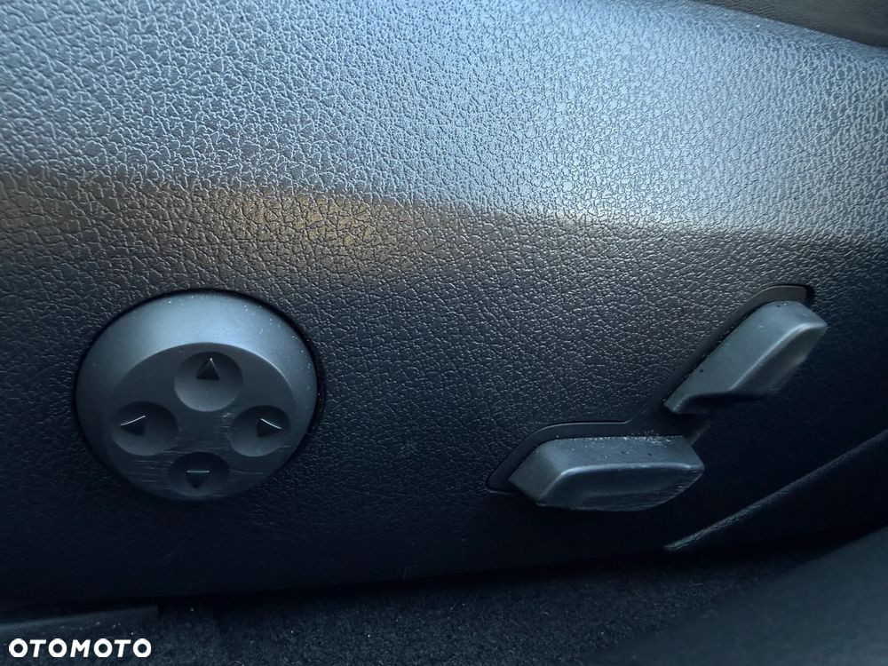 Mercedes-Benz Klasa C - 26