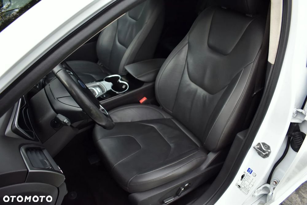 Ford Mondeo 2.0 TDCi Titanium - 25