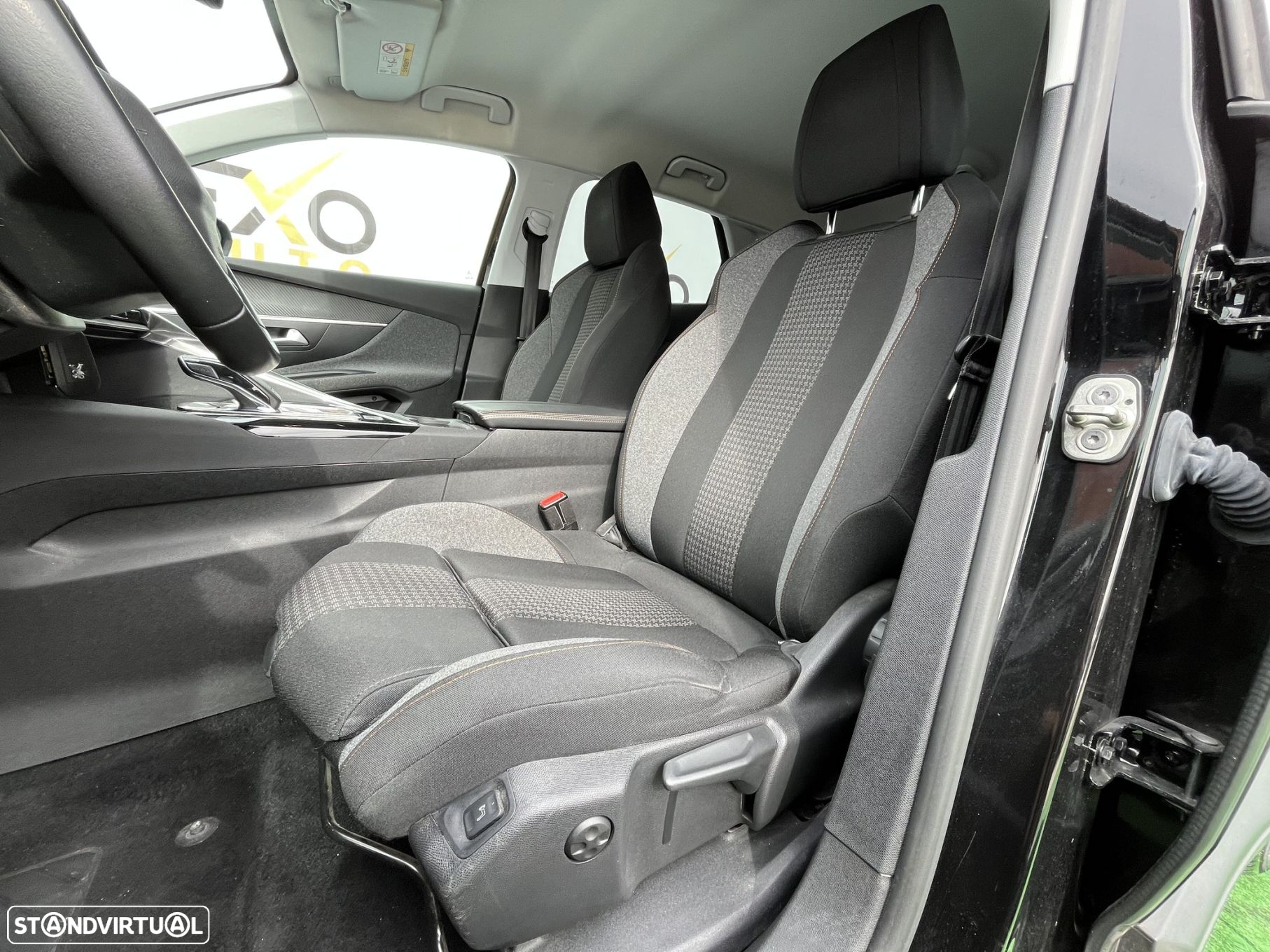 Peugeot 3008 1.5 BlueHDi Active Pack EAT8 - 12