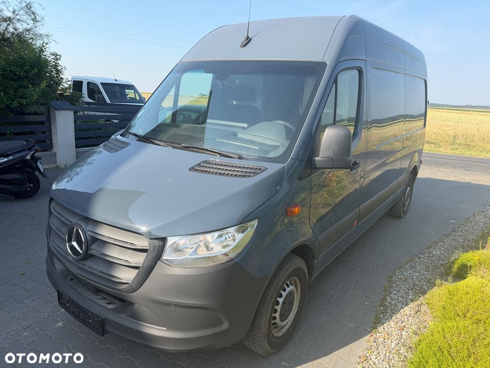 Mercedes-Benz Sprinter ESprinter - 2