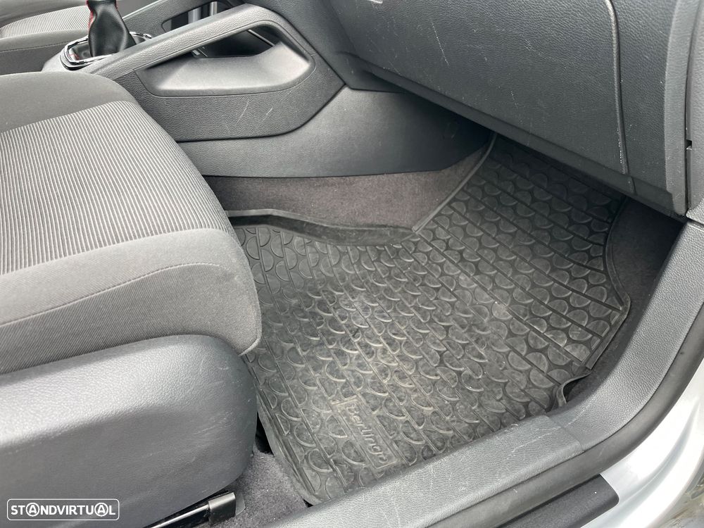 VW Golf 1.9 TDi Confortline - 33