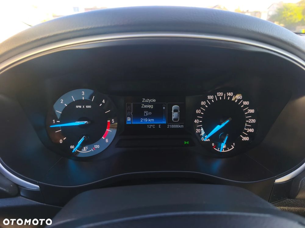 Ford Mondeo - 12