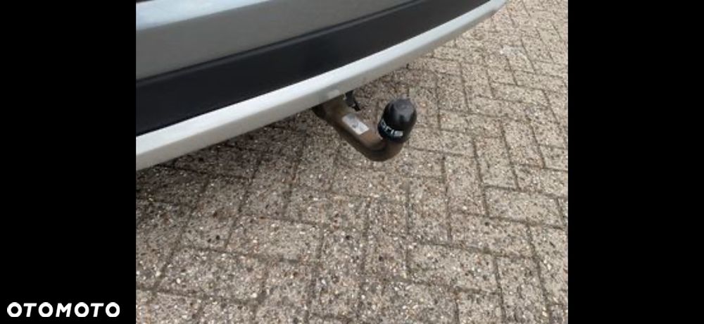 Mitsubishi Outlander Intense + - 36