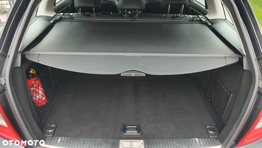 Mercedes-Benz Klasa C 250 CDI DPF 4Matic (BlueEFFICIENCY) 7G-TRONIC Elegance - 19