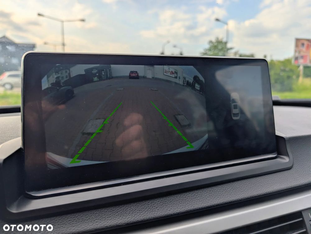BMW Seria 3 318i - 15