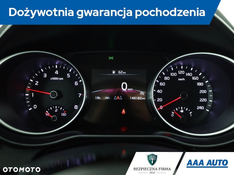 Kia Ceed - 10
