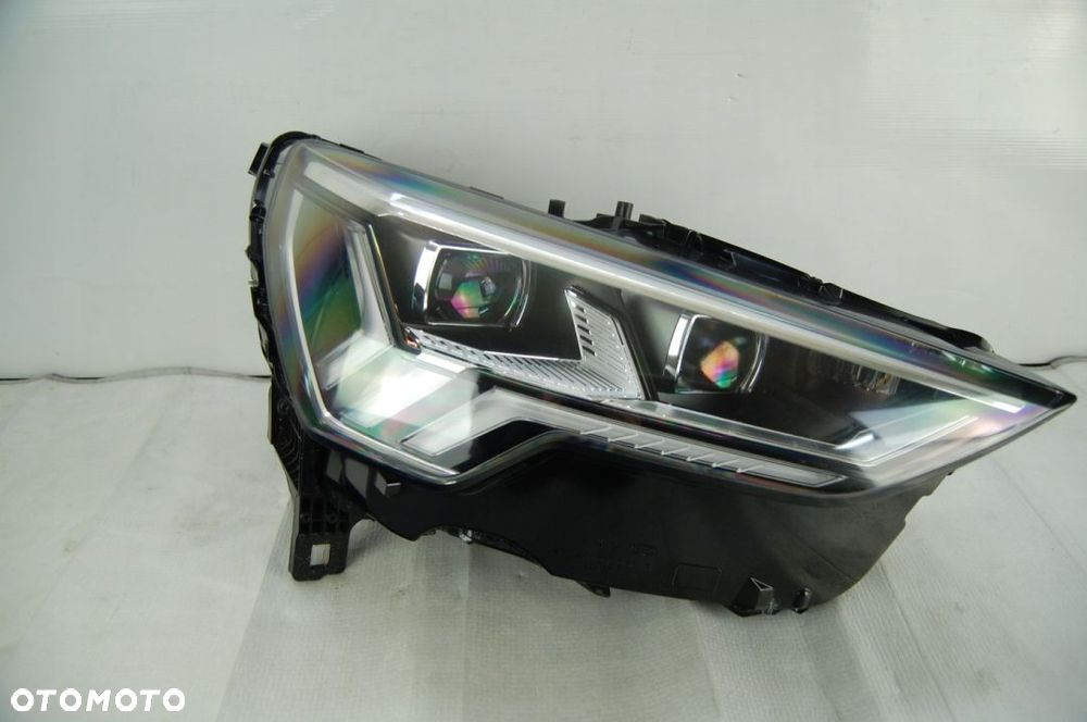 REFLEKTOR FULL LED AUDI MATRIX Q3 83A 2019-2022 OE - 3