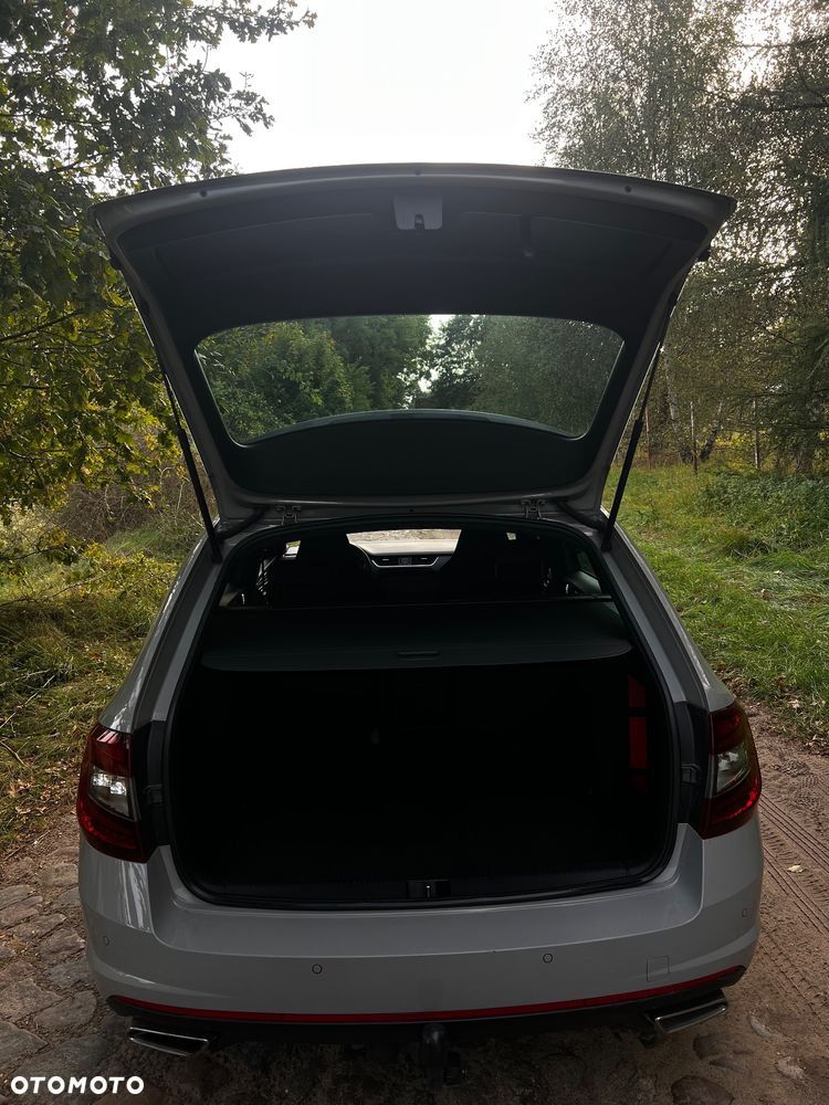 Skoda Octavia 2.0 TDI RS DSG - 12