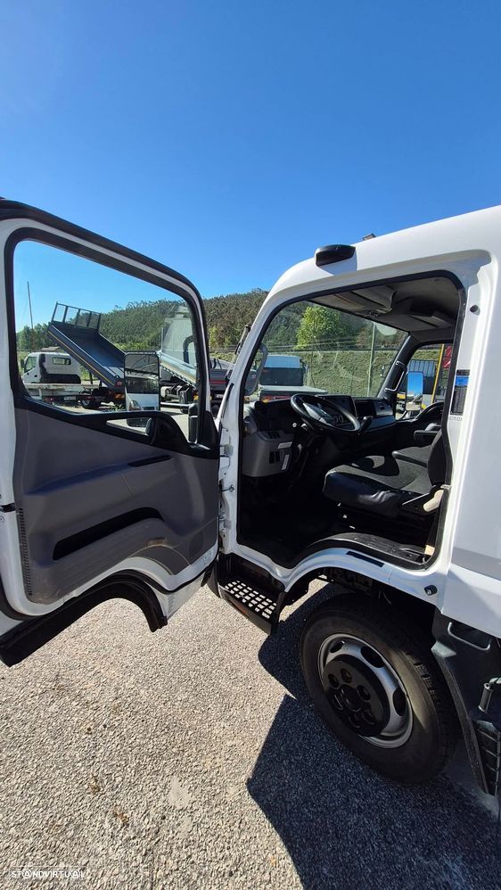 Mitsubishi Fuso - 4