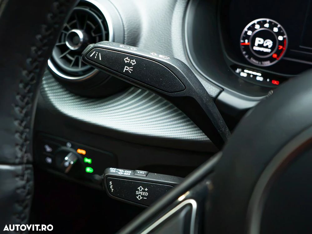 Audi Q2 1.4 TFSI CoD S tronic Sport - 32