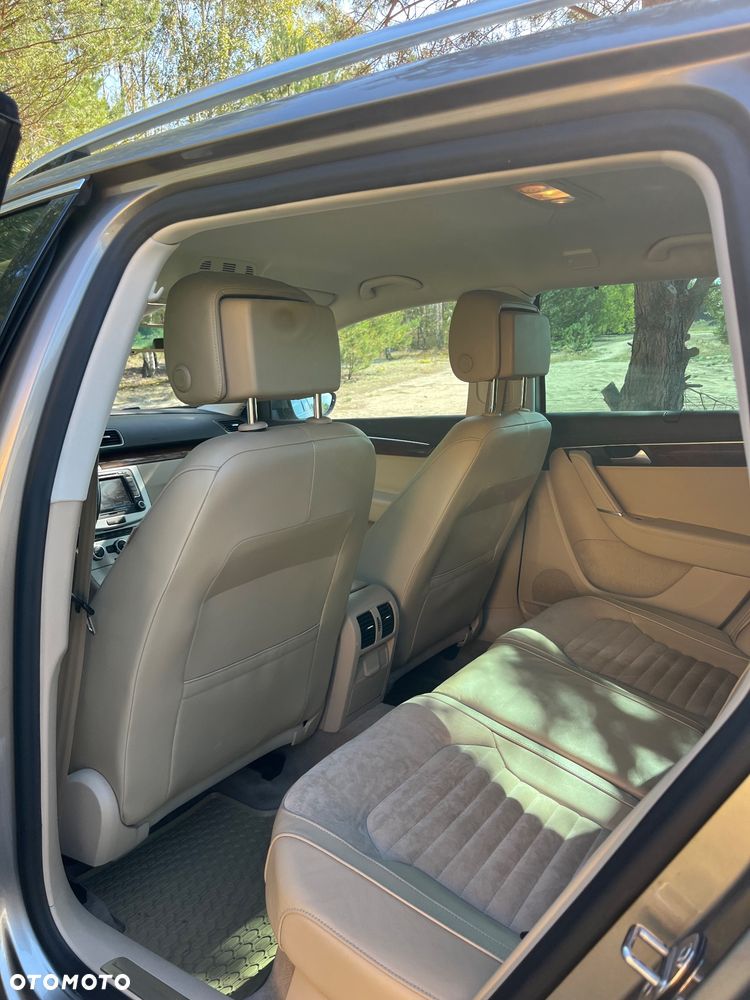 Volkswagen Passat 2.0 TDI 4Mot Highline DSG - 21