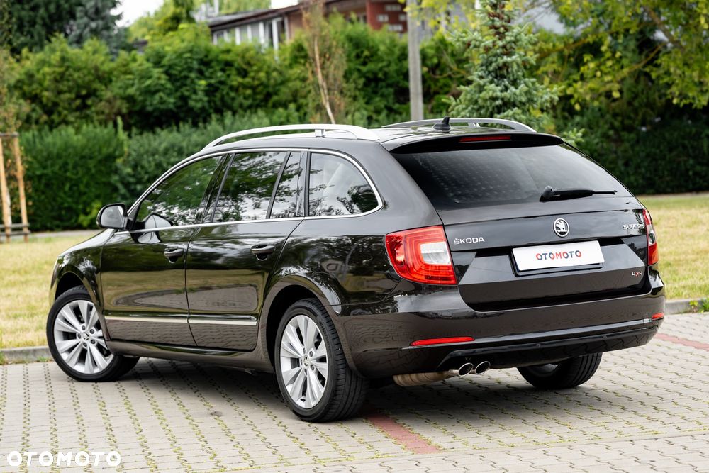 Skoda Superb 2.0 TDI Green tec 4x4 DSG Elegance - 18