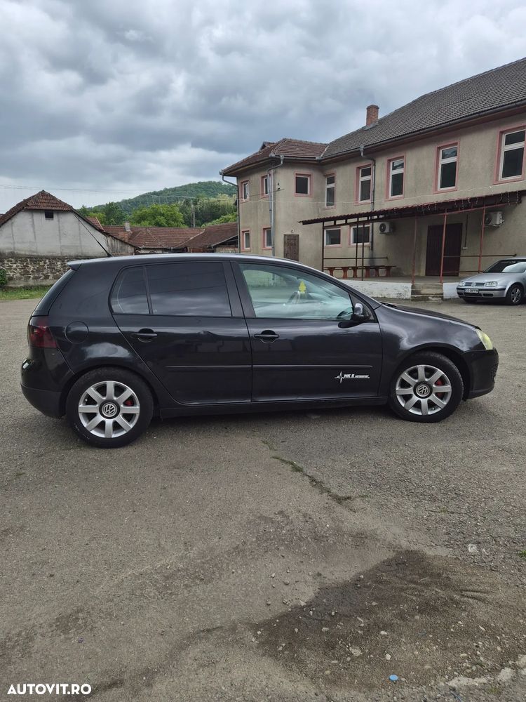 Volkswagen Golf 2.0 TDI Sportline - 6
