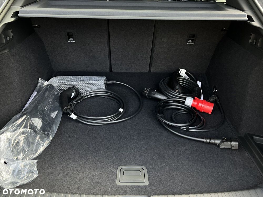 Audi Q6 e-tron - 14