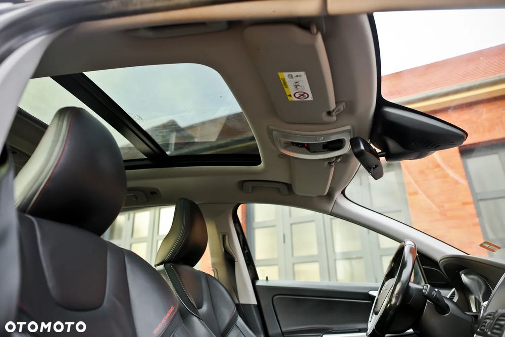 Volvo XC 60 D3 Geartronic Ocean Race - 26