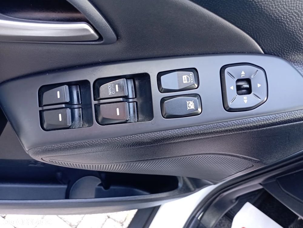 Hyundai ix35 2.0 2WD Comfort - 14