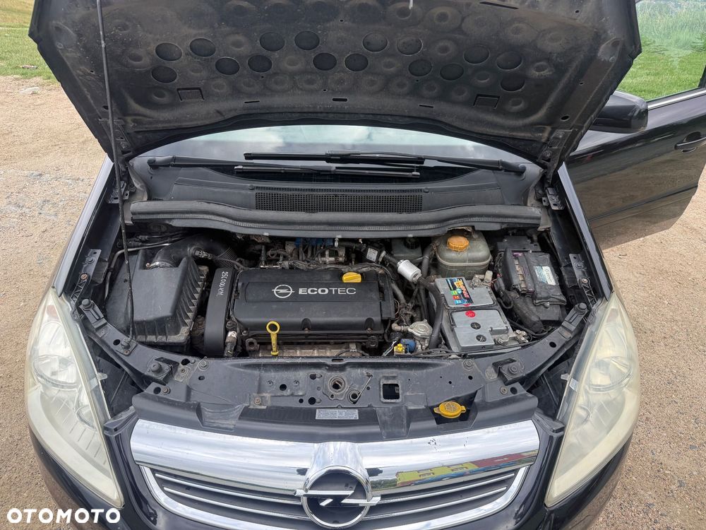 Opel Zafira 1.8 Cosmo - 8