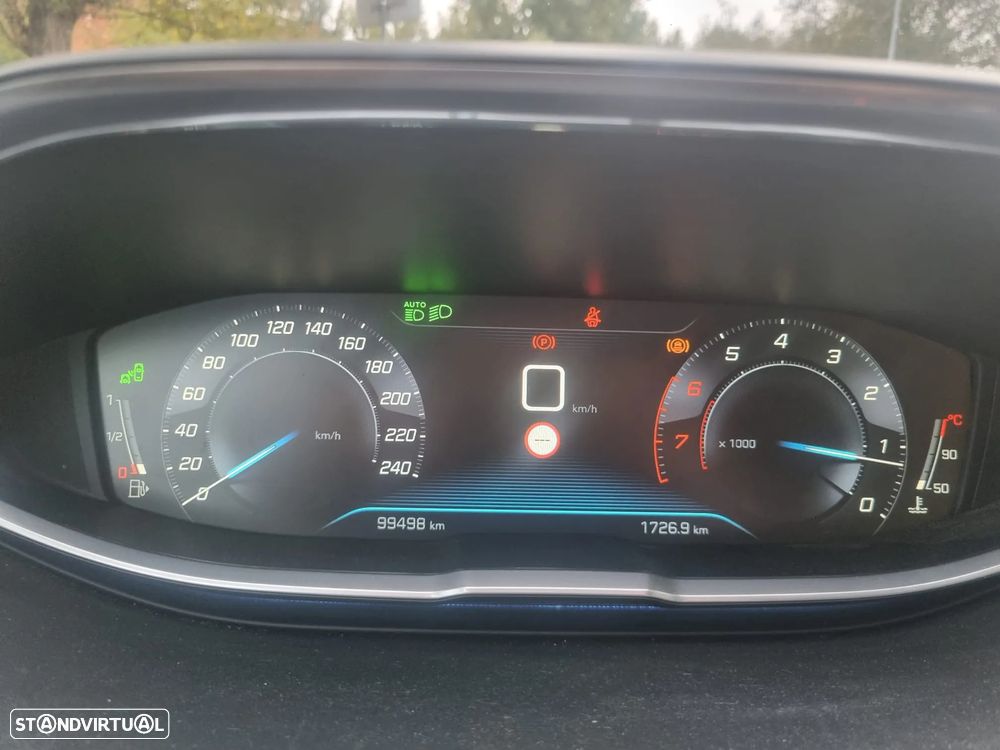 Peugeot 3008 1.2 PureTech Allure - 4