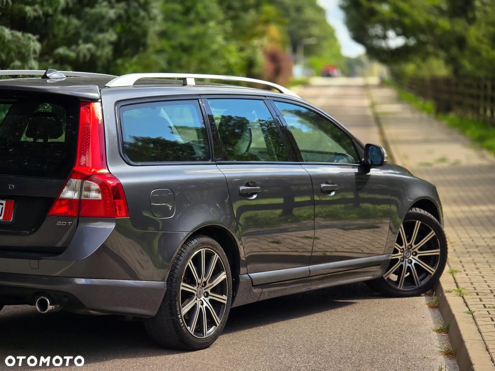Volvo V70 2.0T Powershift RDesign - 39