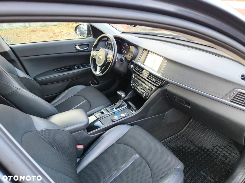 Kia Optima 1.7 CRDI XL DCT - 9