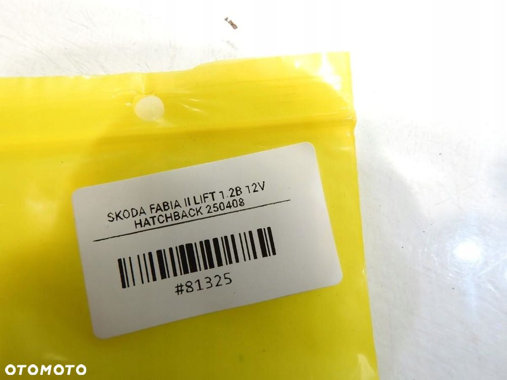 WZMACNIACZ ANTENOWY SKODA FABIA II 5J0035577 - 5