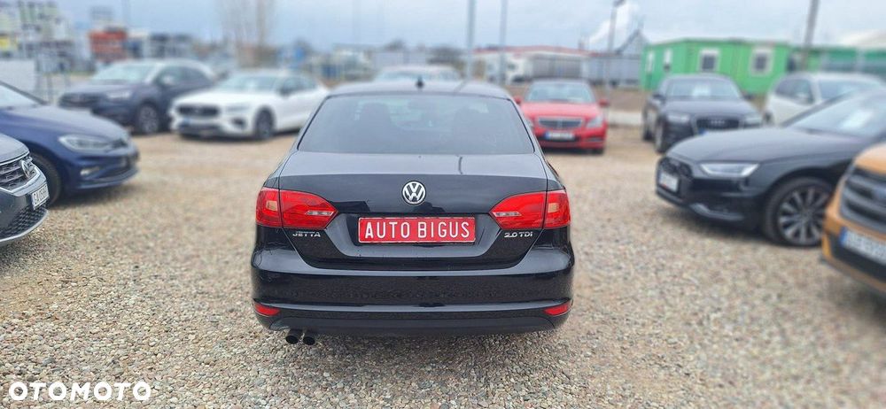 Volkswagen Jetta - 6