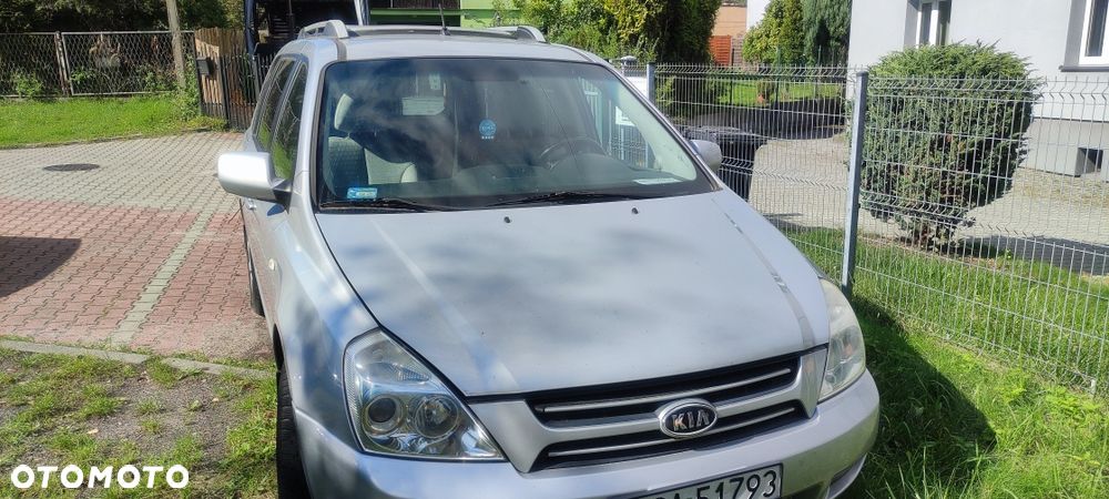 Kia Carnival - 1