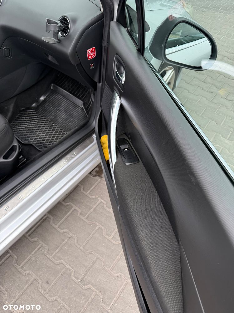 Peugeot 308 CC 1.6 HDi Sport - 13