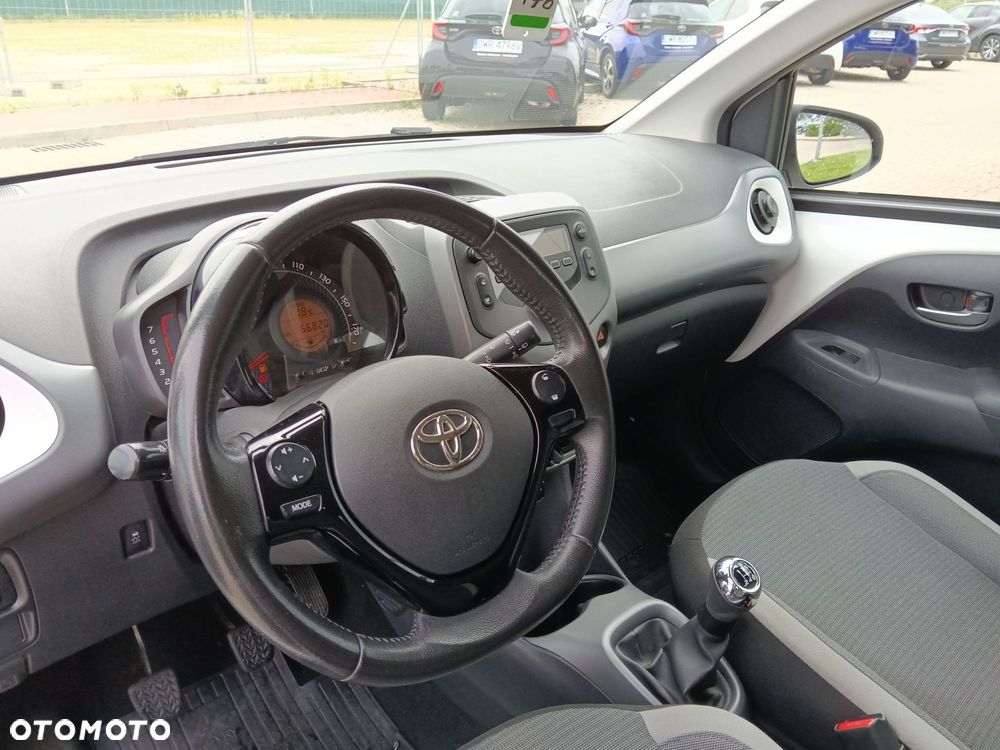 Toyota Aygo - 16