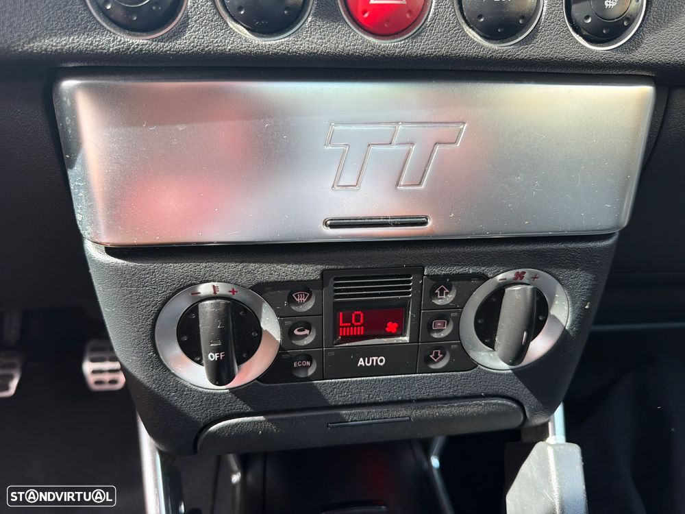 Audi TT Coupé 1.8 T - 19