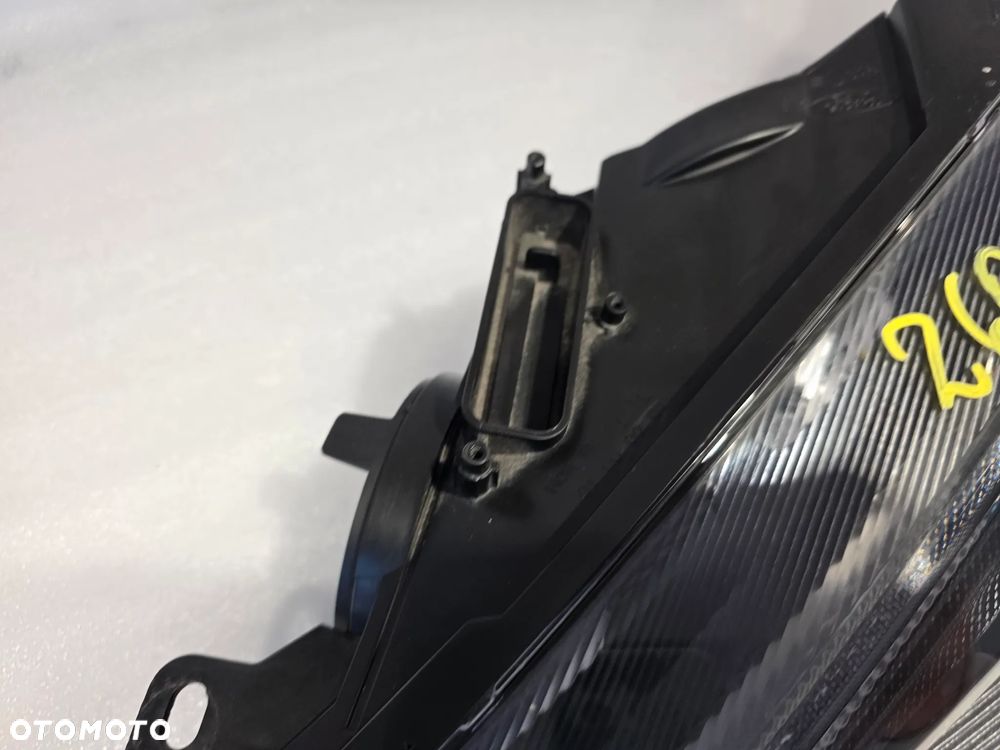 FORD FOCUS MK3 III LIFT 14- LEWA CIEMNA ZWYKŁA LAMPA LED , NR F1EB-13W030-GB , NR AUKCJI LPP260 - 7