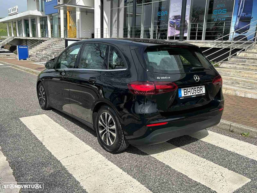 Mercedes-Benz B 180 d - 2