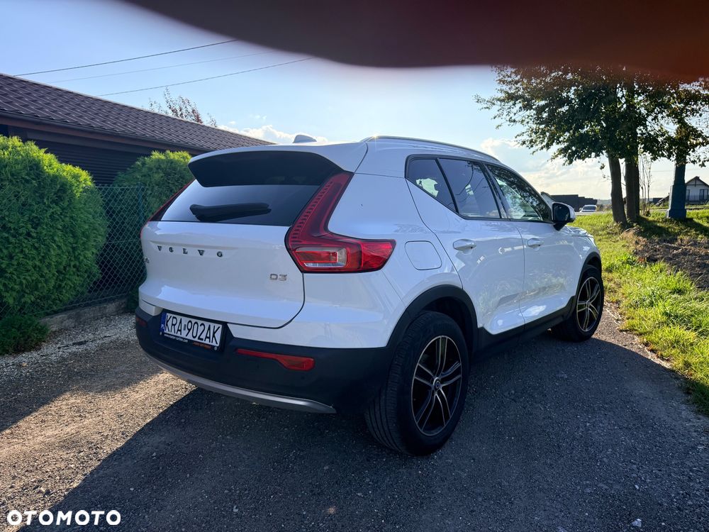 Volvo XC 40 D3 Momentum Pro - 9