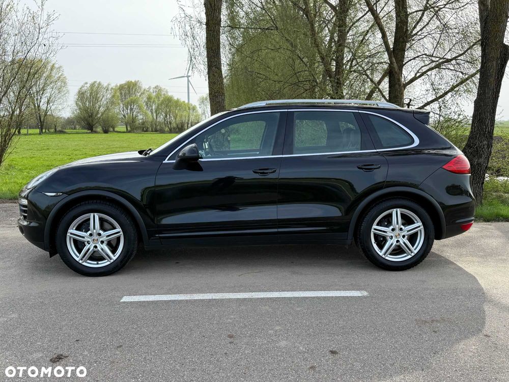 Porsche Cayenne - 4